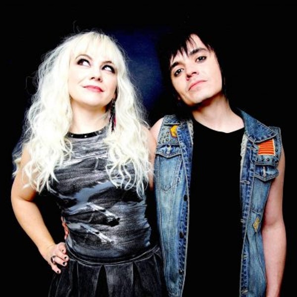 S1 E21 The DollyRots (Kelly Ogden and  Luis Cabezas)