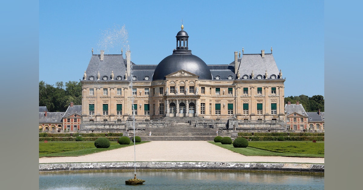 Vaux-le-Vicomte: Power, Greed, Corruption and Versailles by Sophie Higgerson