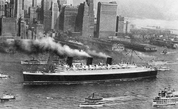 30 Queen Mary in WW2 Image